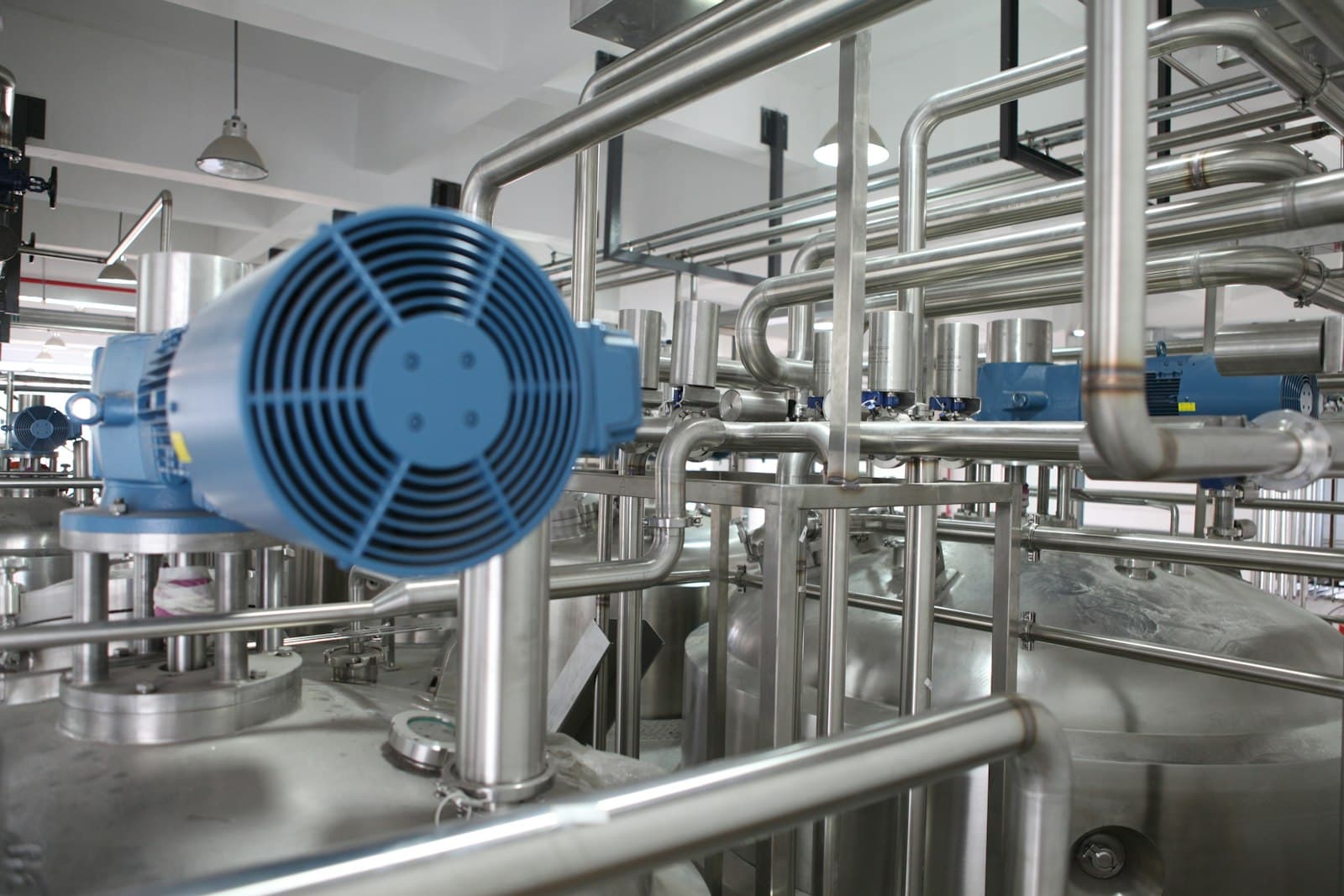 Cañerías industriales de una planta de proceso
